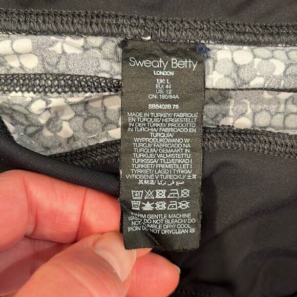 SWEATY BETTY Zero Gravity Black Grey Dot Print Leggings 12 - Picture 4 of 12